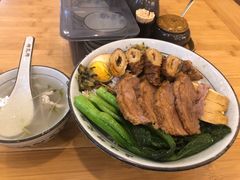 茶山鸡拼鹅肉饭-狮头牌卤味研究所·卤味饭(花城汇南区店)