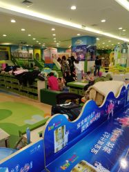 -孩子王童乐园(唐山万达广场店)