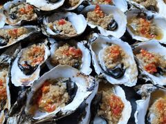 -蚝哥花姐湛江烤生蚝(美丽湾市场店)