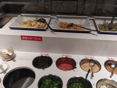 自助调料区-前门后头老北京铜锅涮肉·京味菜·烤鸭(伊藤洋华堂店)