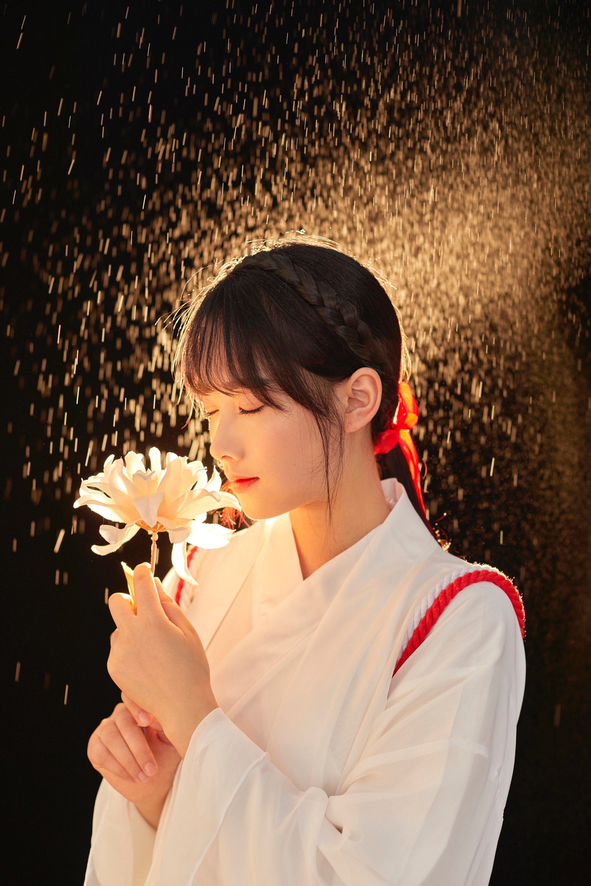 秋天到了,快来拍一组氛围感满满的神明少女吧