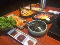 -山之屋炭火烧肉·生啤畅饮(大朗万科中央公园店)