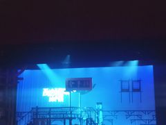 -虹桥艺术中心