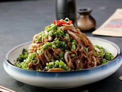 -东口码头·烧鸽子·鱼头泡饼·地方菜(金鹰悦城店)