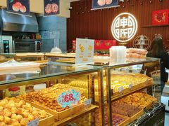 面包甜点陈列柜-申氏糕点(三好街店)