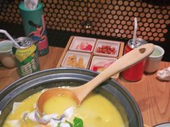 -九锅一堂酸菜鱼(新南凯德直营店)
