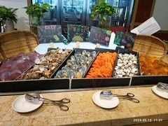 -大中华希尔顿酒店-念自助餐·嗨啤·小龙虾