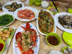 -小海豚•老字号海鲜餐厅(天涯店)