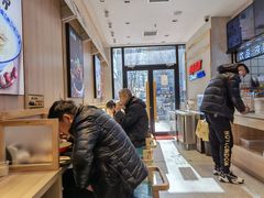等位区-武圣羊汤·西北面(朝阳门店)