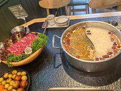 -鹿鸣山草本茶香火锅(园西路店)