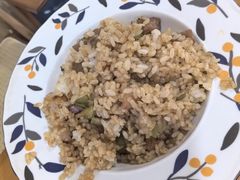 -Rabbit Cafe私房西餐甜点咖啡(栖霞路店)