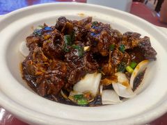 红烧羊肉煲-侬佳蒸菜馆(听潮店)