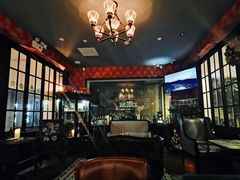 -DM Distiller & Mixologist Whisky Cocktail Bar