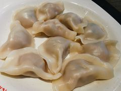 西芹猪肉饺-大娘水饺(浒崇路大润发店)