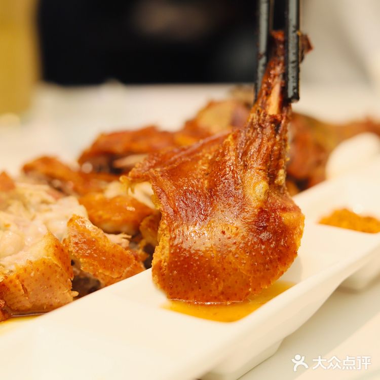 拔草上海湘菜排队王 不负期待的炊烟小炒黄牛肉