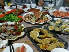 -覃记海鲜美食餐厅