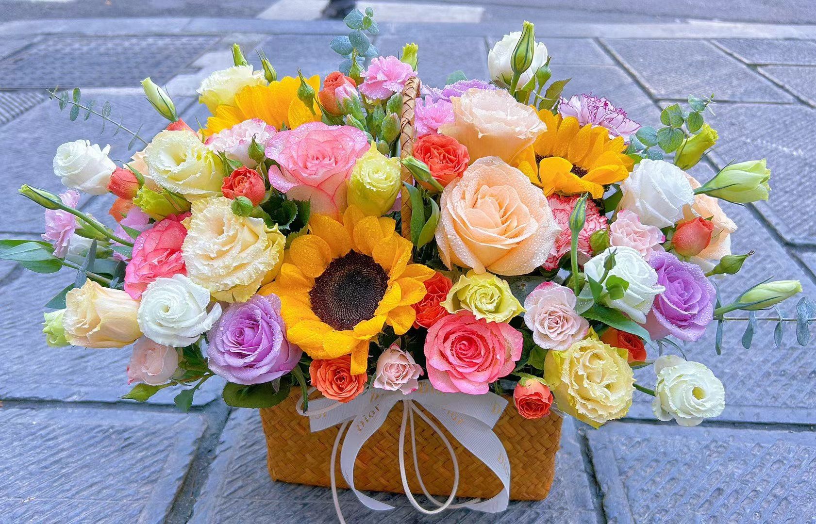 向日葵提篮花束