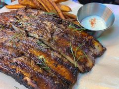 烤猪肋排-LESCEDARS Brasserie Bistro香柏树