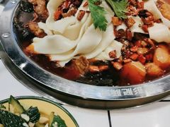 -晓彭肥肠鸡·泡椒鸡火锅(水木天地店)