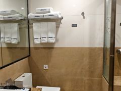 -珠海拱北口岸希尔顿欢朋酒店