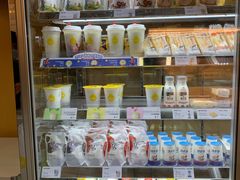 零售区-一鸣真鲜奶吧(云南路地铁站店)