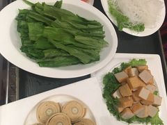 -天宜隆蘑菇宴火锅(石景山旗舰店)