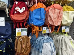 -迪卡侬(西华店)