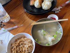 -依云煎包店