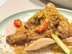 -八府香鸭·啫啫煲(华山路店)