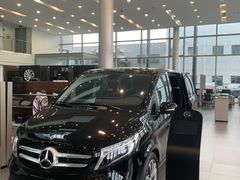 -天津波士信达奔驰4S店(卫津南路店)