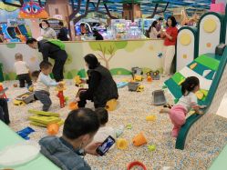 -莫莉幻想儿童乐园(武汉保利广场店)