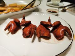 脆皮妙龄鸽-新荣记(建国门外大街店)