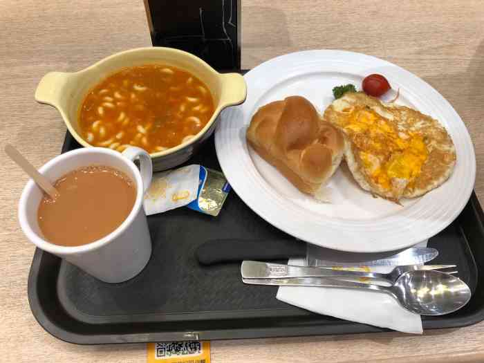 早餐时间特意过来吃大家乐早餐 这里的早餐我比较喜欢吃 基本上都满足