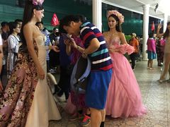 -金东尼人妖秀