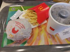 麦辣汉堡-麦当劳(武商建二店)