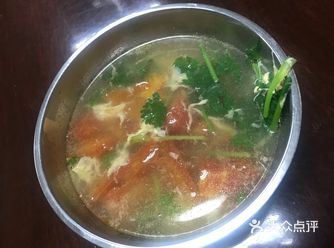 健康美味的晚餐     番茄鸡蛋肉片汤