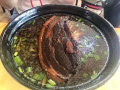 特色大肉面-小龙大肉面馆