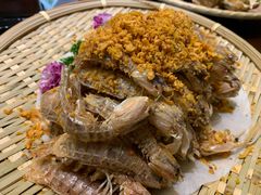 椒盐白濑尿虾-五谷芳乳鸽王(海景店)