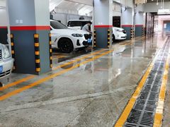 -哈贝卡汽车服务连锁(高新二路店)