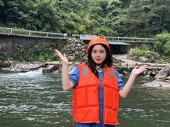 -安吉龙王山峡谷漂流