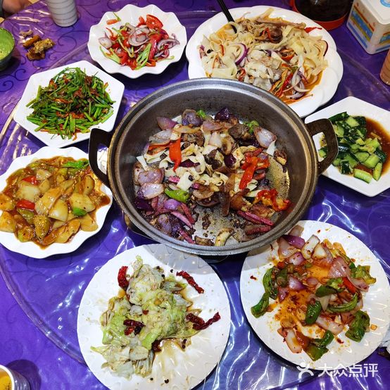亚黑亚炕锅农家美食(清水河店)