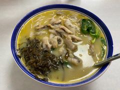 招牌黄鱼面-明呈黄鱼面馆(斜土路店)