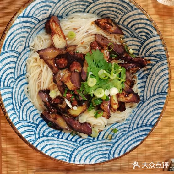 四季邢三餐纤绣儿的面馆(渤船家园店)