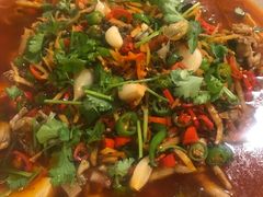 蒜香耗油丁丁兔-罗妈砂锅(四川成都奎星楼店)