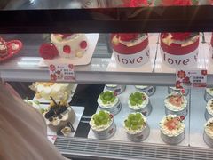 -花花卷卷·鲜食蛋糕(静安久光百货店)