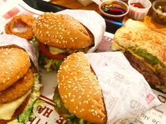 -The Habit Burger Grill 哈比特汉堡(复兴soho店)