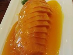 -赶海部落海鲜城(海阳路店)