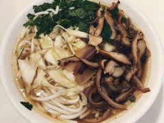 -花溪王记牛肉粉(四季花溪商场店)