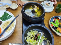 -云海肴·汽锅鸡·云南菜(天山百盛优客店)