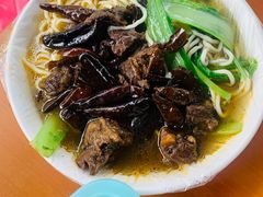 牛肉面-老窦肥肠板面